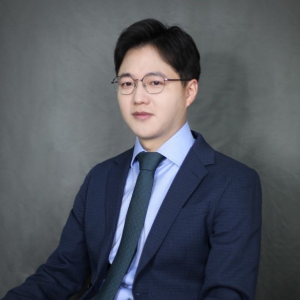 Dongsheng Wang